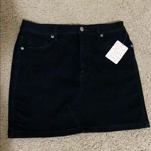 FREE PEOPLE BLACK DENIM MINI SKIRT